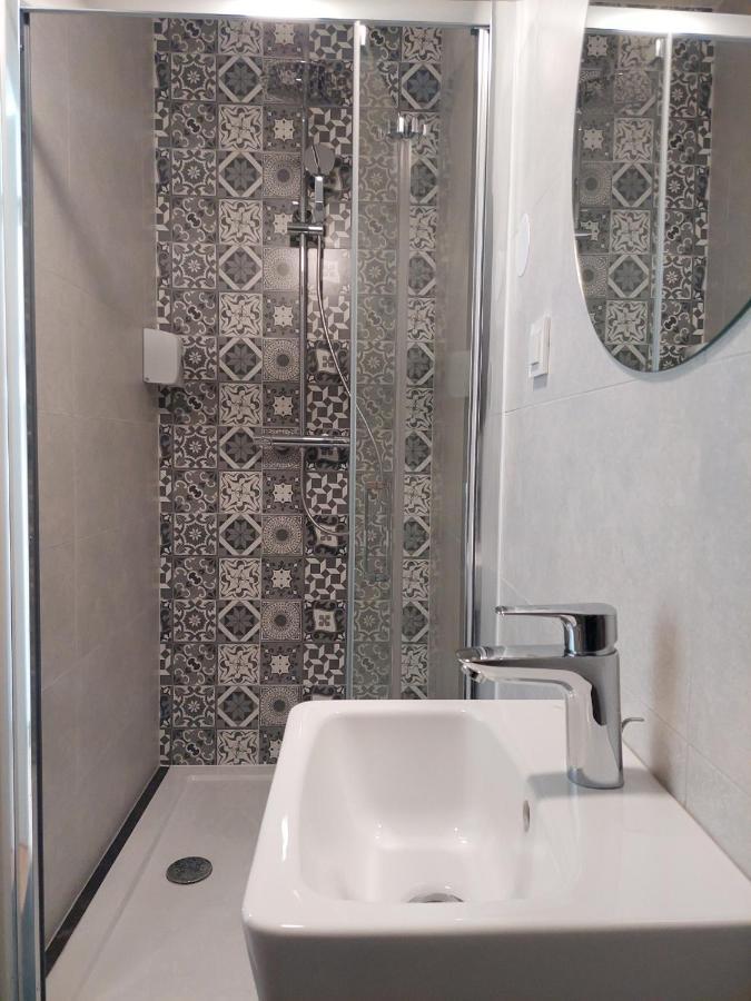 Comfort Suites 大戈里察 外观 照片