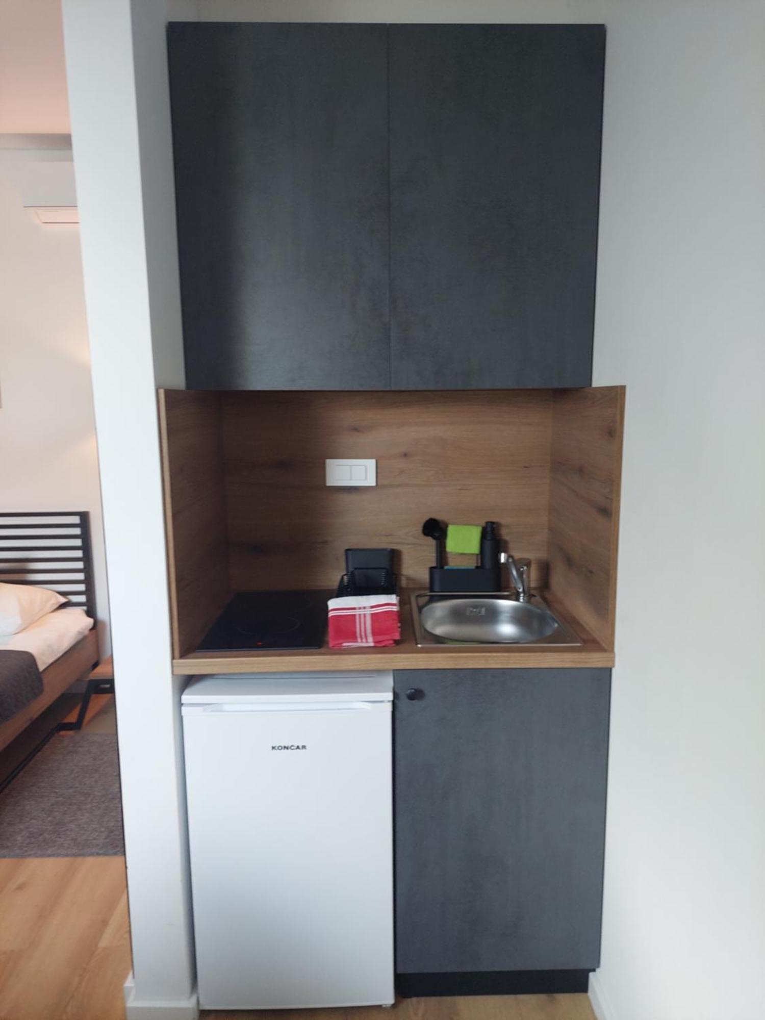 Comfort Suites 大戈里察 外观 照片