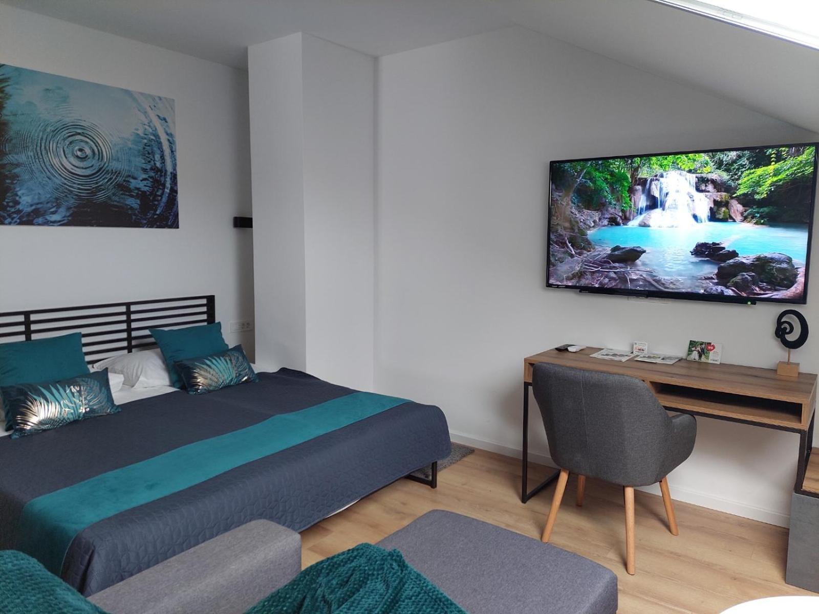 Comfort Suites 大戈里察 外观 照片